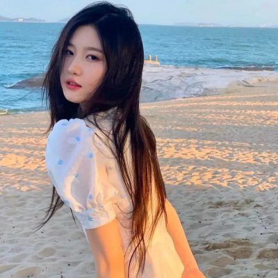 此时此地之间 海报